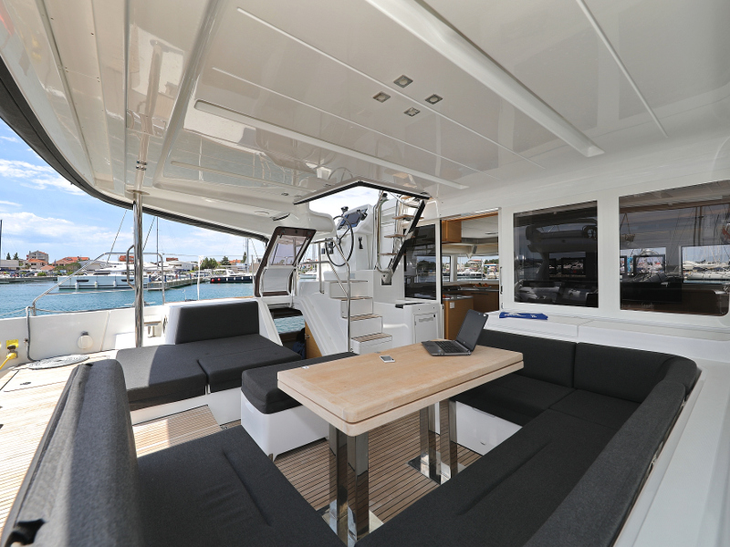Immagine Lagoon 52