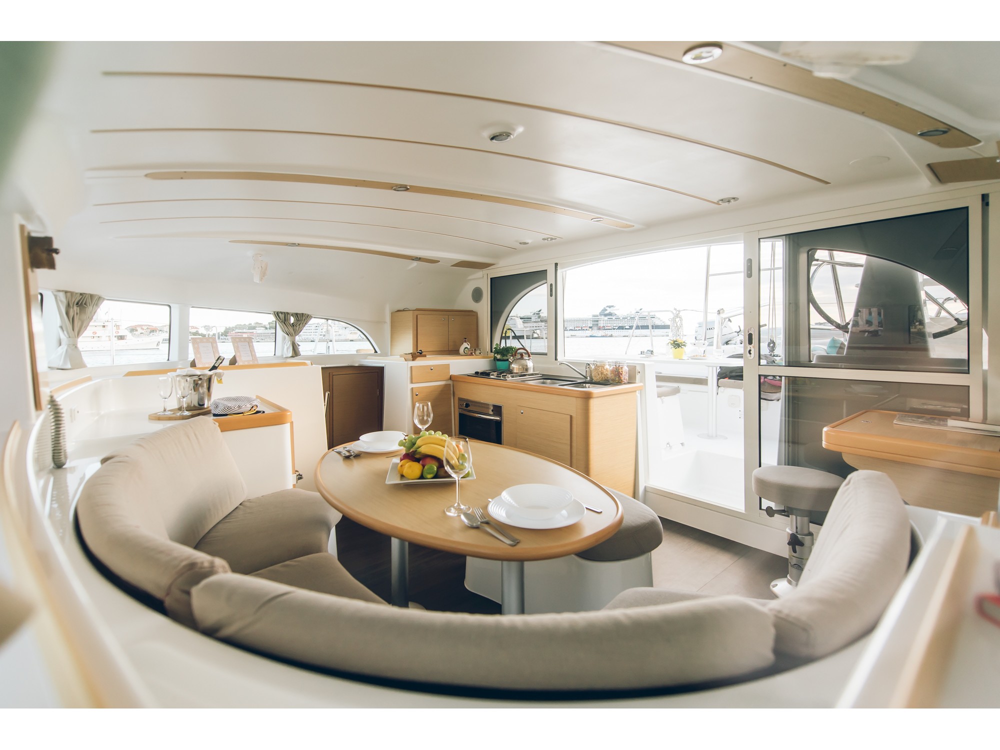 Immagine Lagoon 380 