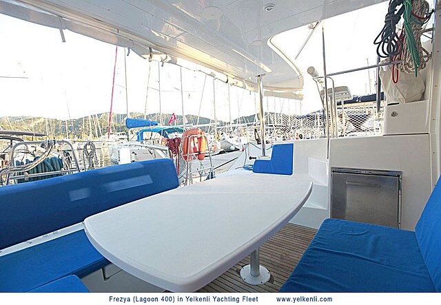 Immagine Lagoon 400