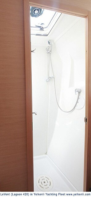 Immagine Lagoon 420