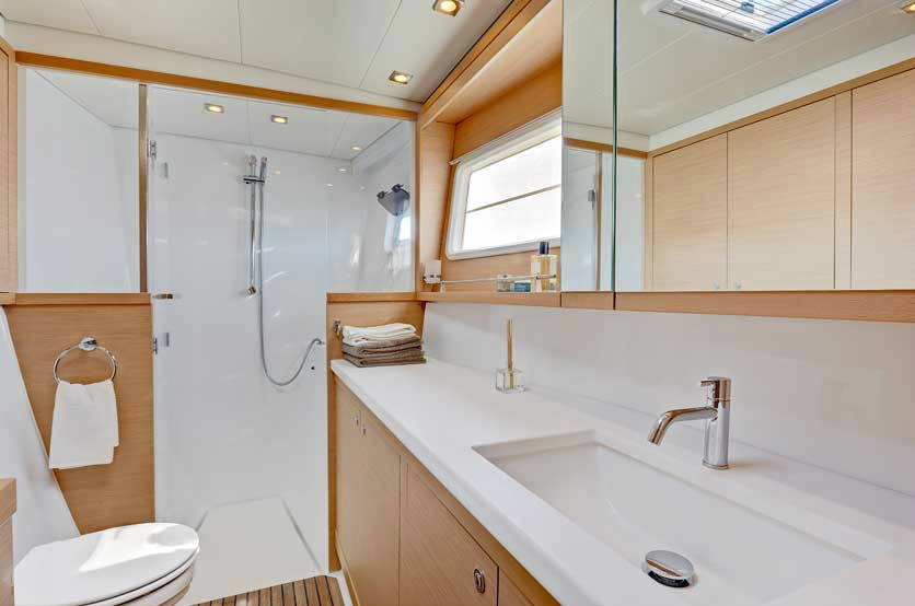Immagine Lagoon 450
