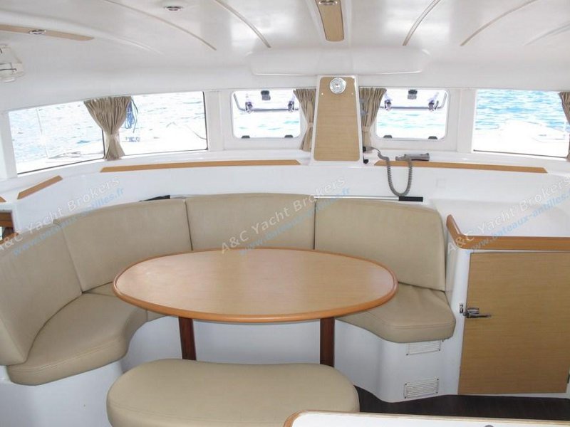 Immagine Lagoon 380 