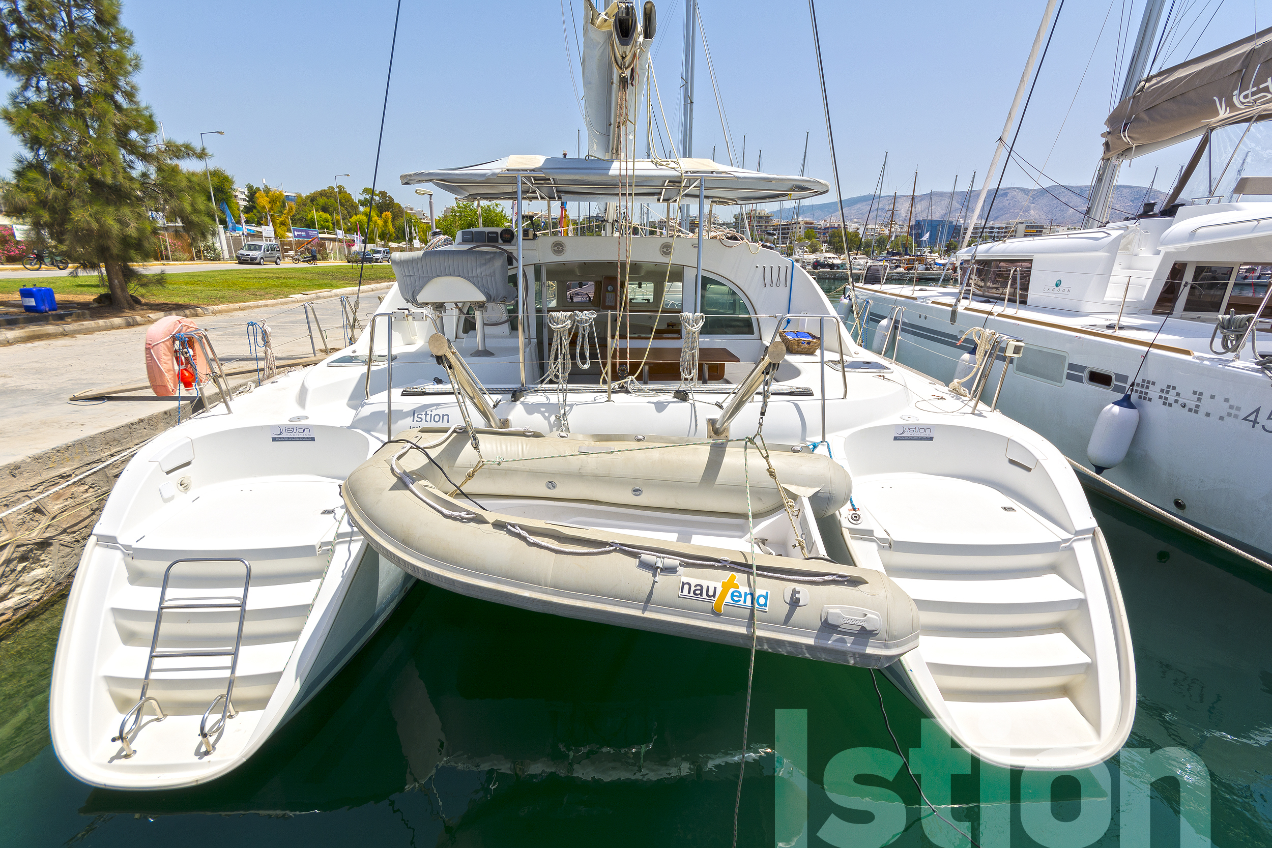 Immagine Lagoon 380
