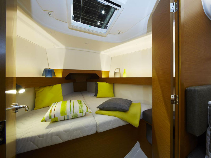 Immagine Sun Odyssey 349