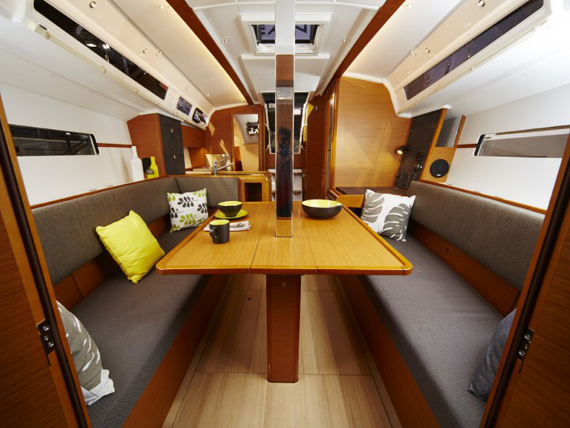 Immagine Sun Odyssey 349