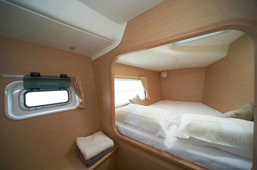Immagine Lagoon 380