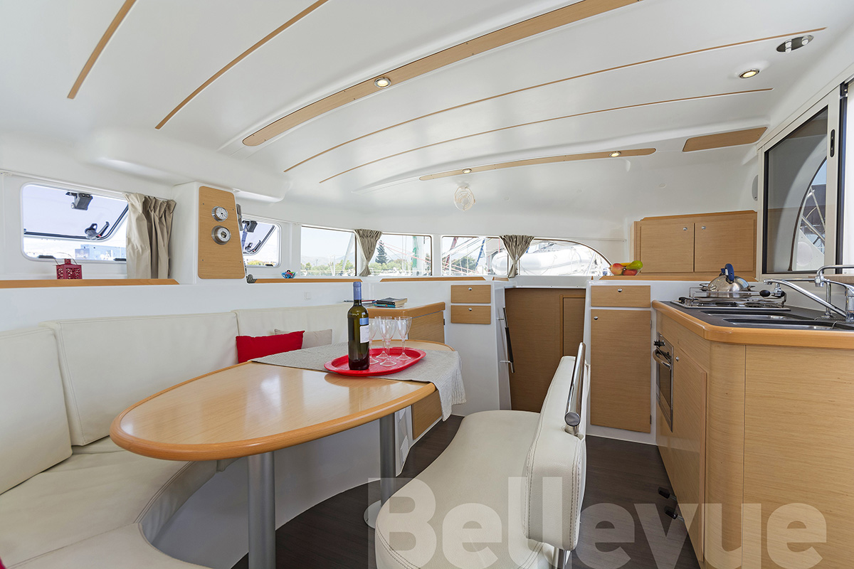 Immagine Lagoon 380