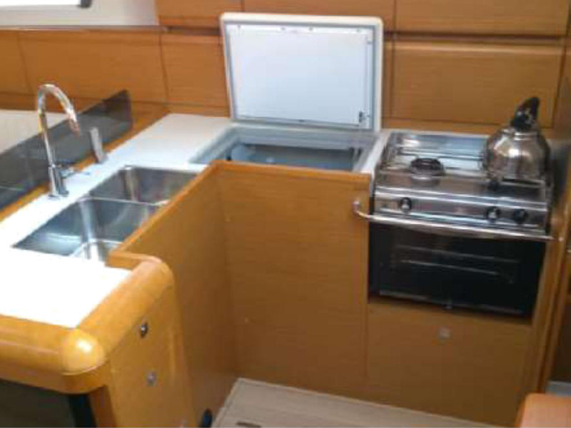 Immagine Sun Odyssey 439