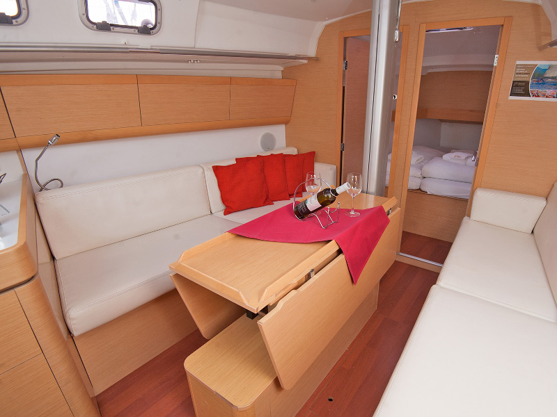 Immagine Beneteau First 35