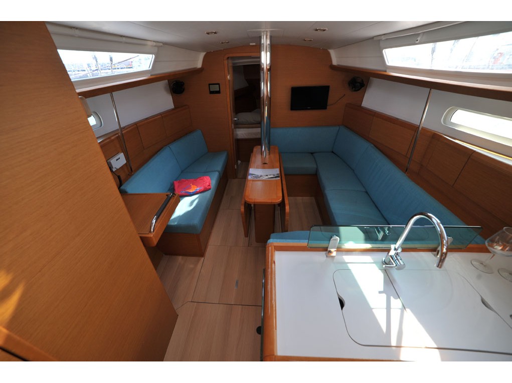 Immagine Sun Odyssey 389