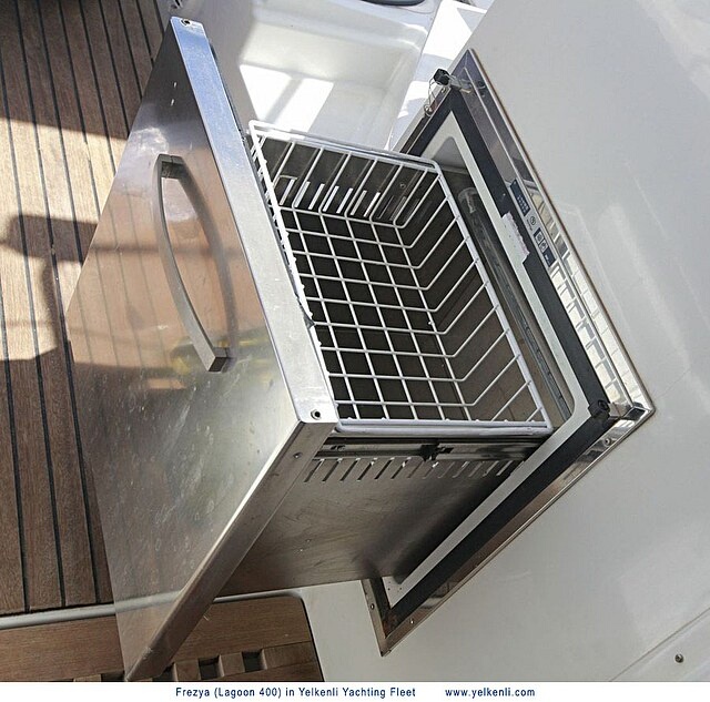 Immagine Lagoon 400