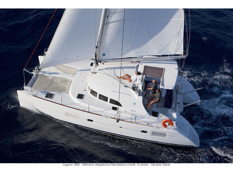 Immagine Lagoon 380