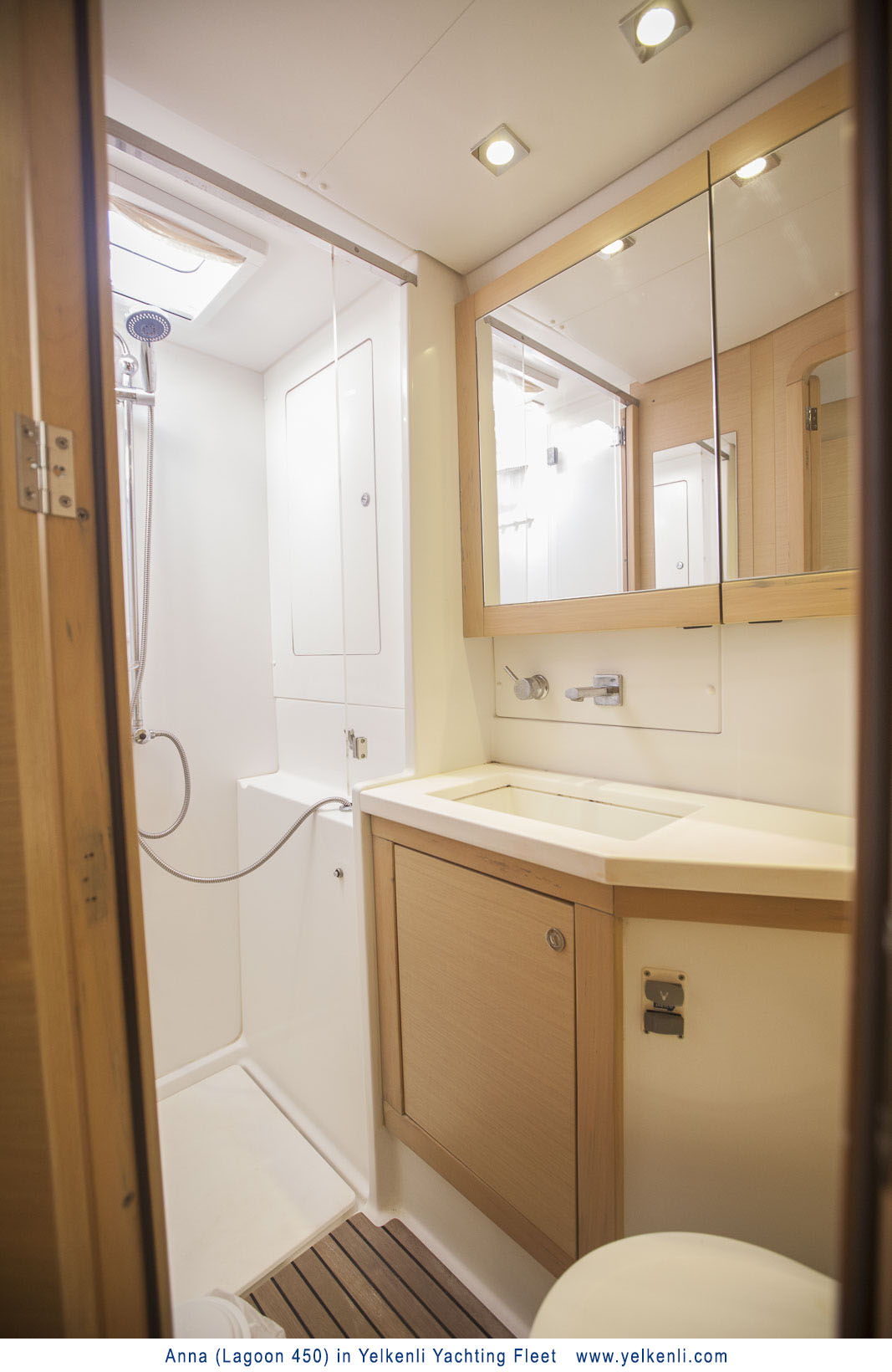 Immagine Lagoon 450