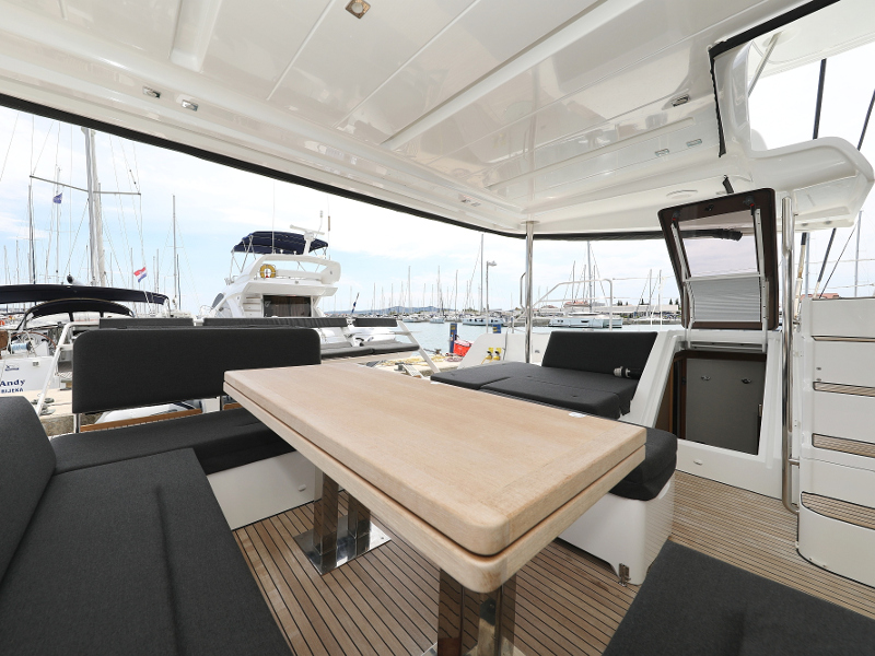 Immagine Lagoon 52