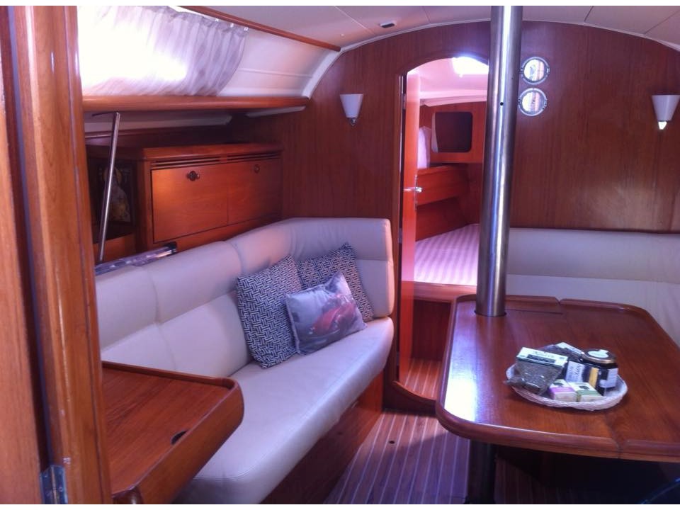 Immagine Sun Odyssey 35