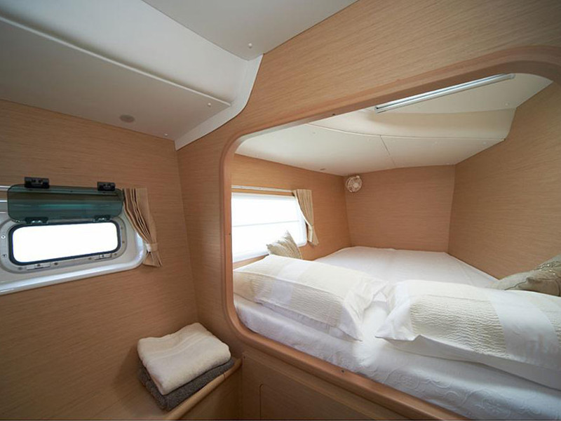 Immagine Lagoon 380